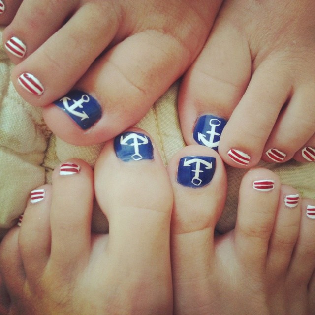 4th of July toe nail designs