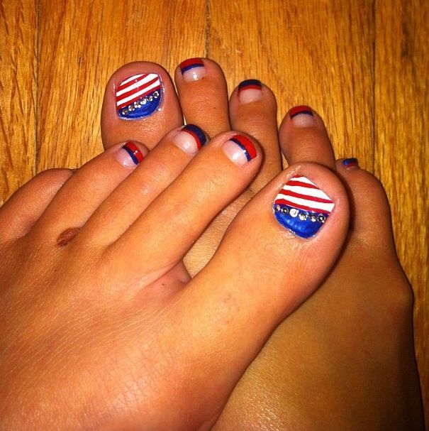 nail designs for July 4th